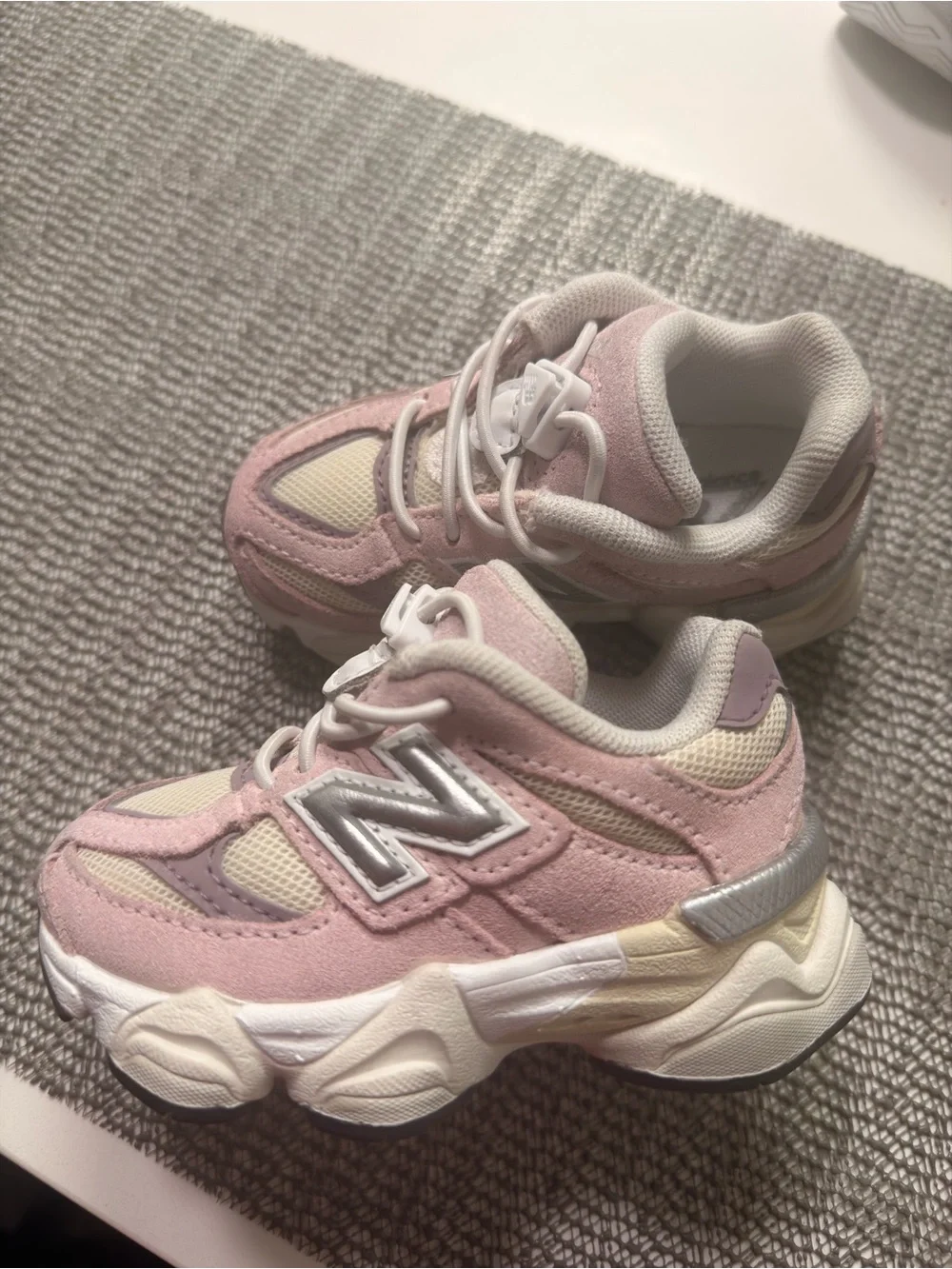 New Balance Kids Pink and Cream Chunky Sneakers
